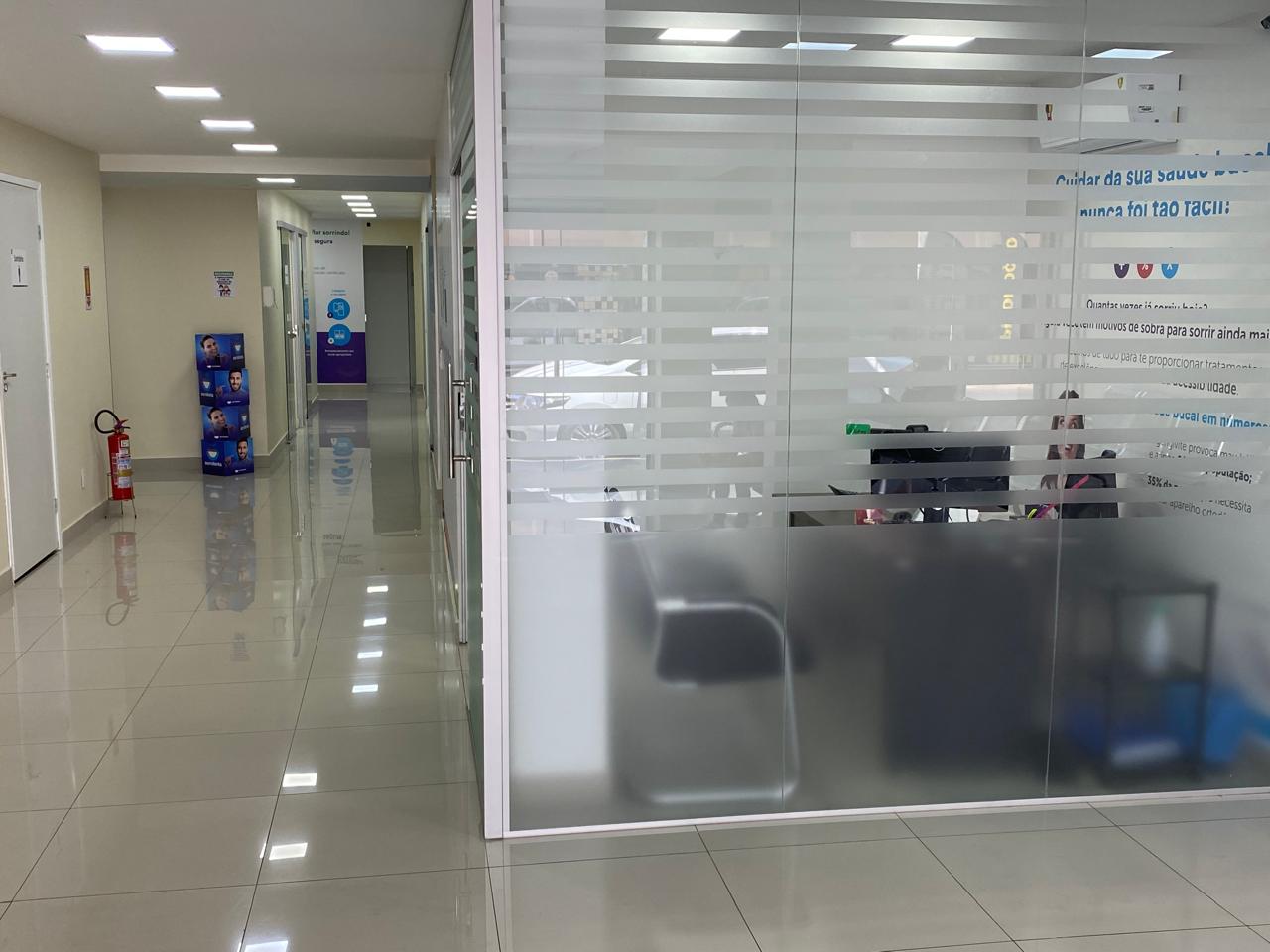 Sala de consulta da clínica odontológica em Goiânia